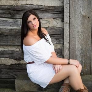 Meet your Posher, Hailey